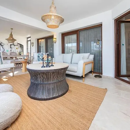 Mansion In Riviera Bodrum