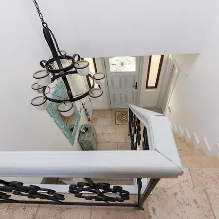 Villa Mansion In Riviera *