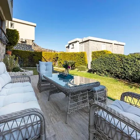 Mansion In Riviera Willa Bodrum