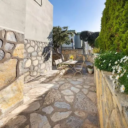 Villa Mansion In Riviera *